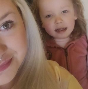 Meet your Posher, Chloe